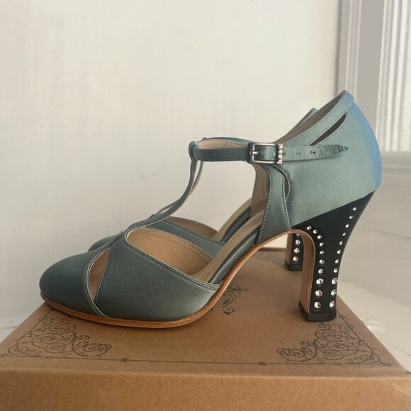 American Duchess Marigold Rhinestone 1920s Pumps (Sea Green) Size 8 - Picture 4 of 7